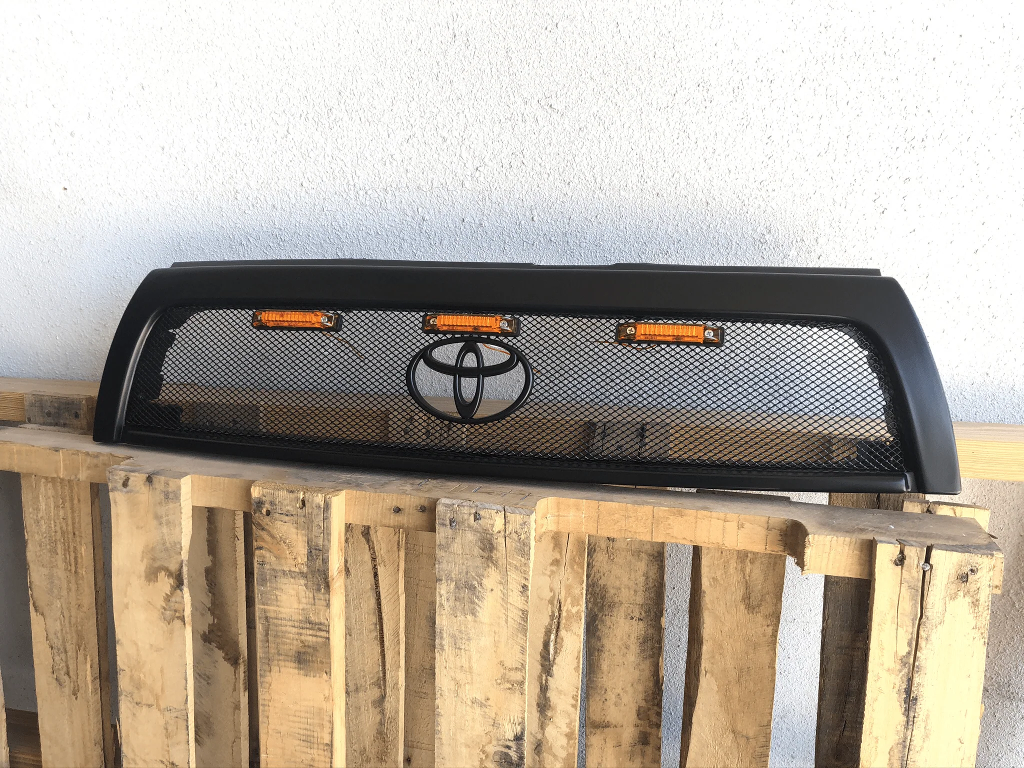 1996-2002 3rd Gen 4Runner Flush Grille - Image 12