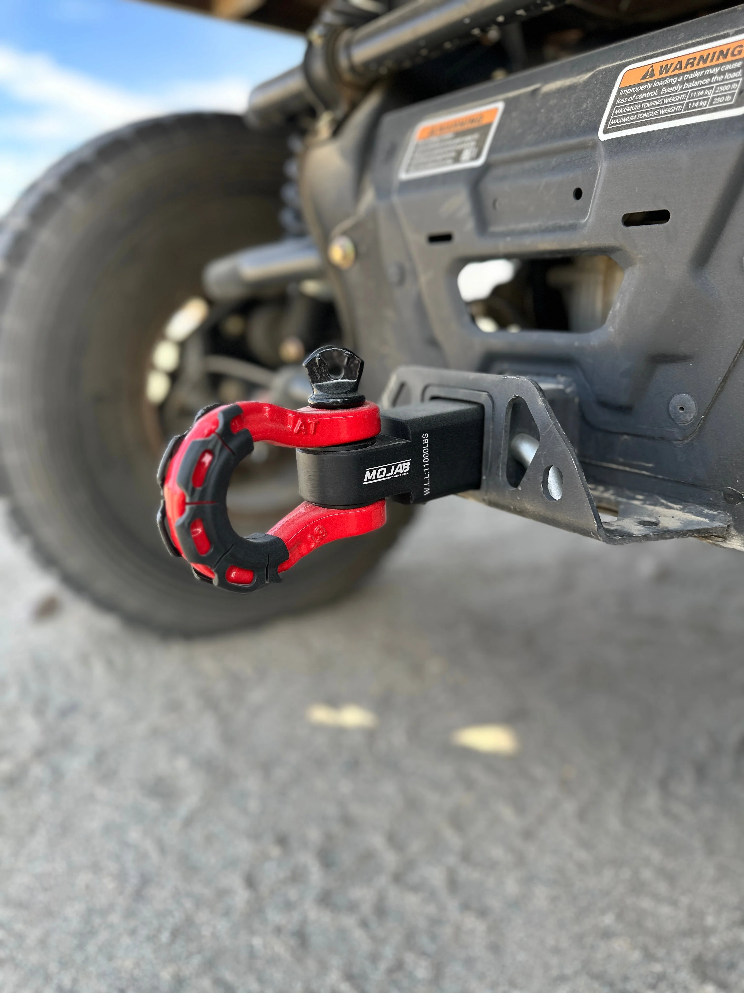 2'' Aluminum Hitch Receiver with Steel D-Shackle (LIFETIME WARRANTY) - Image 3