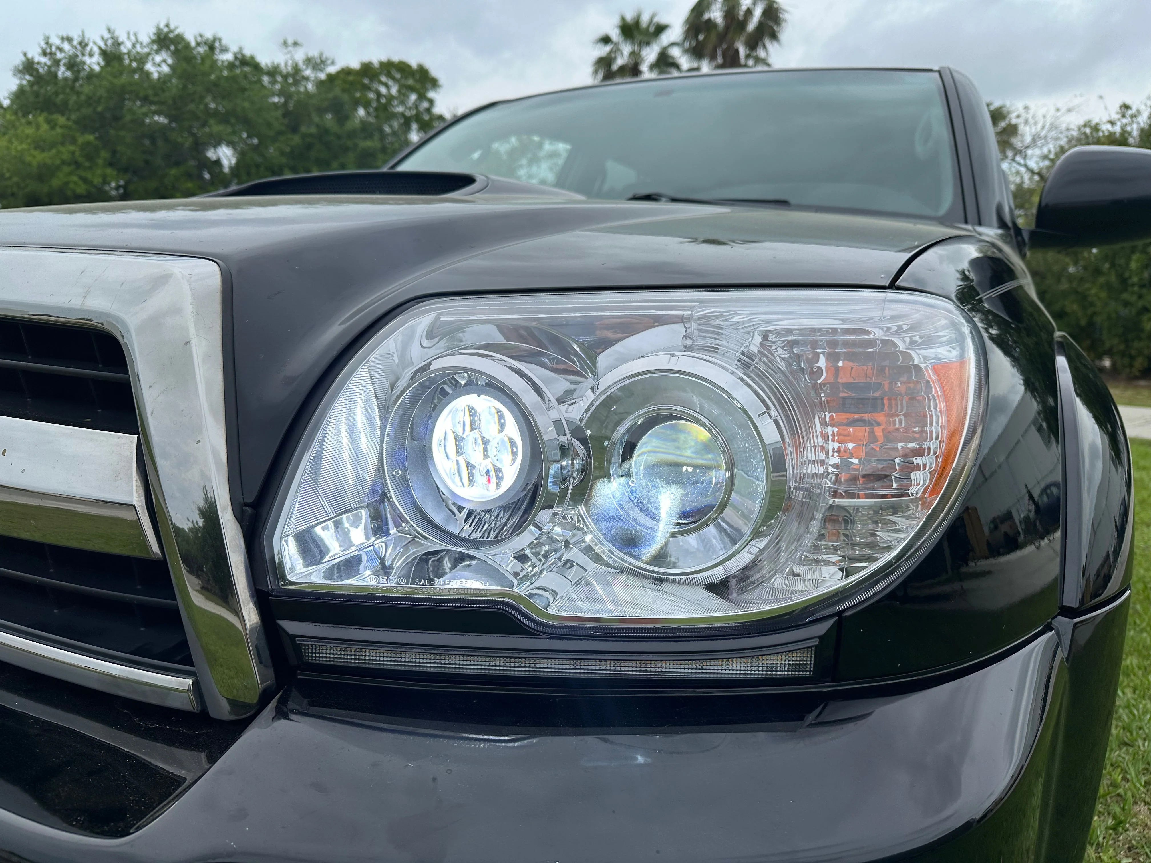 2006-2009 4th Gen 4Runner LED Retrofit Headlights - Image 2