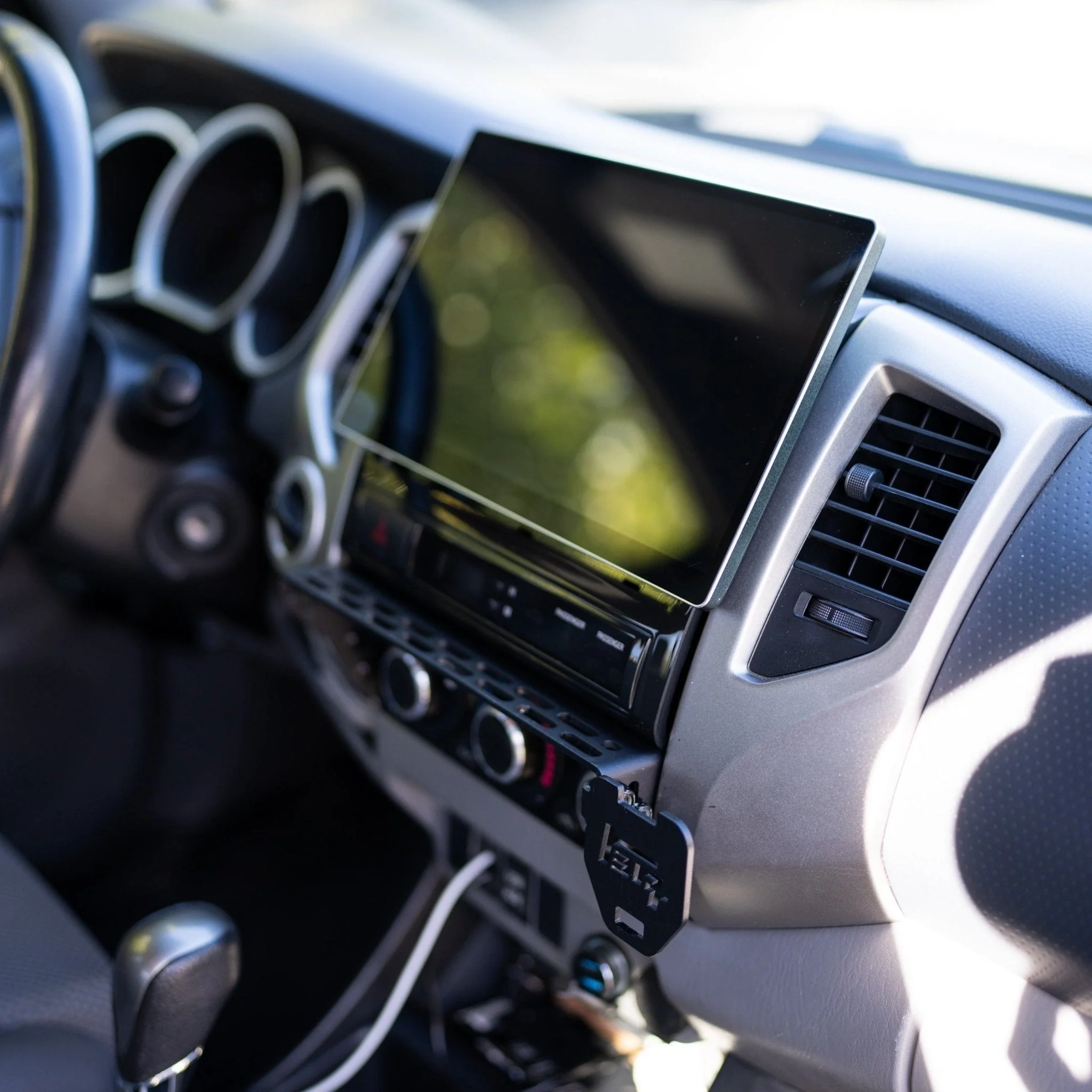 2nd Gen Tacoma (05 - 15) Center Console Modular Accessory Dash Mount (MAM) - Image 10