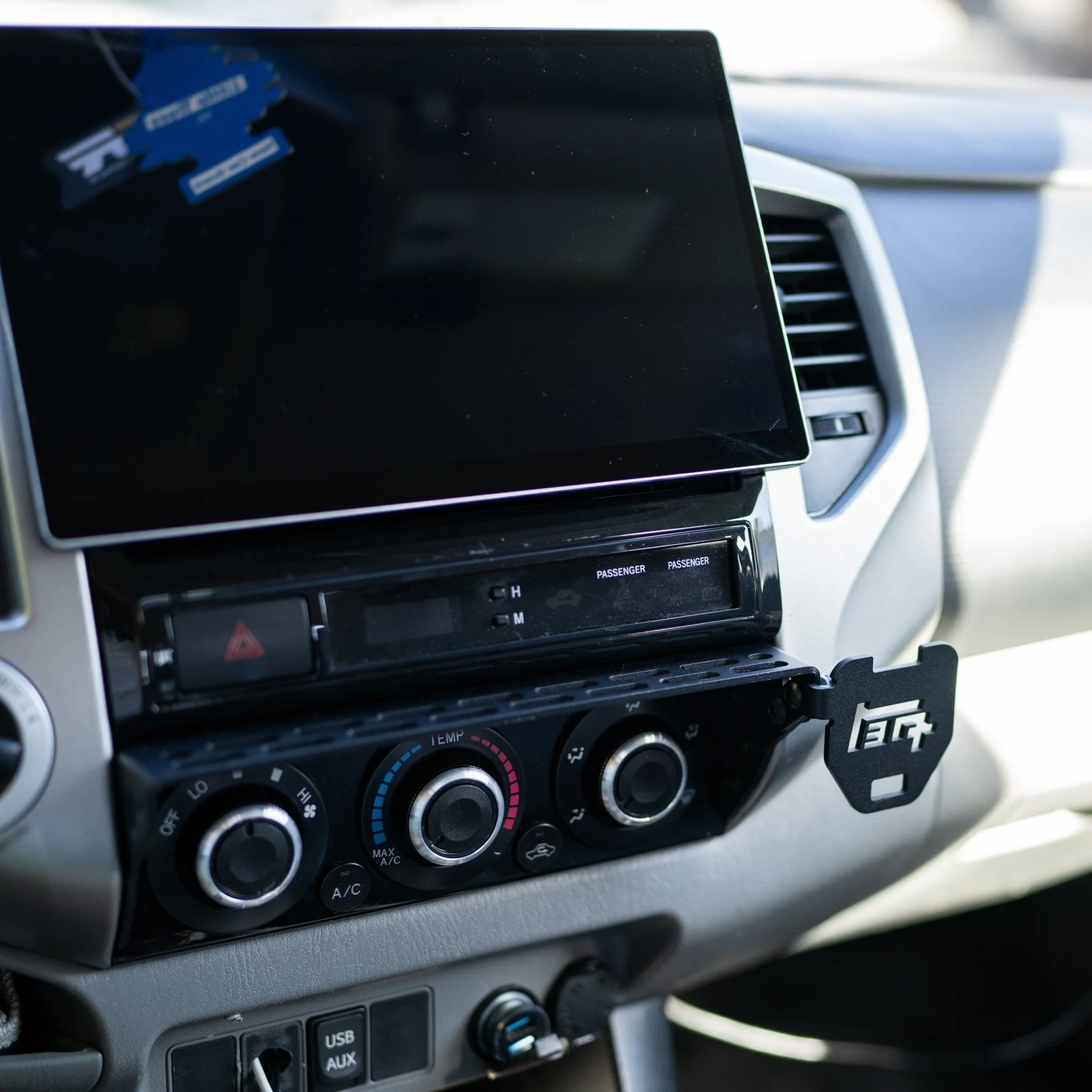 2nd Gen Tacoma (05 - 15) Center Console Modular Accessory Dash Mount (MAM) - Image 9