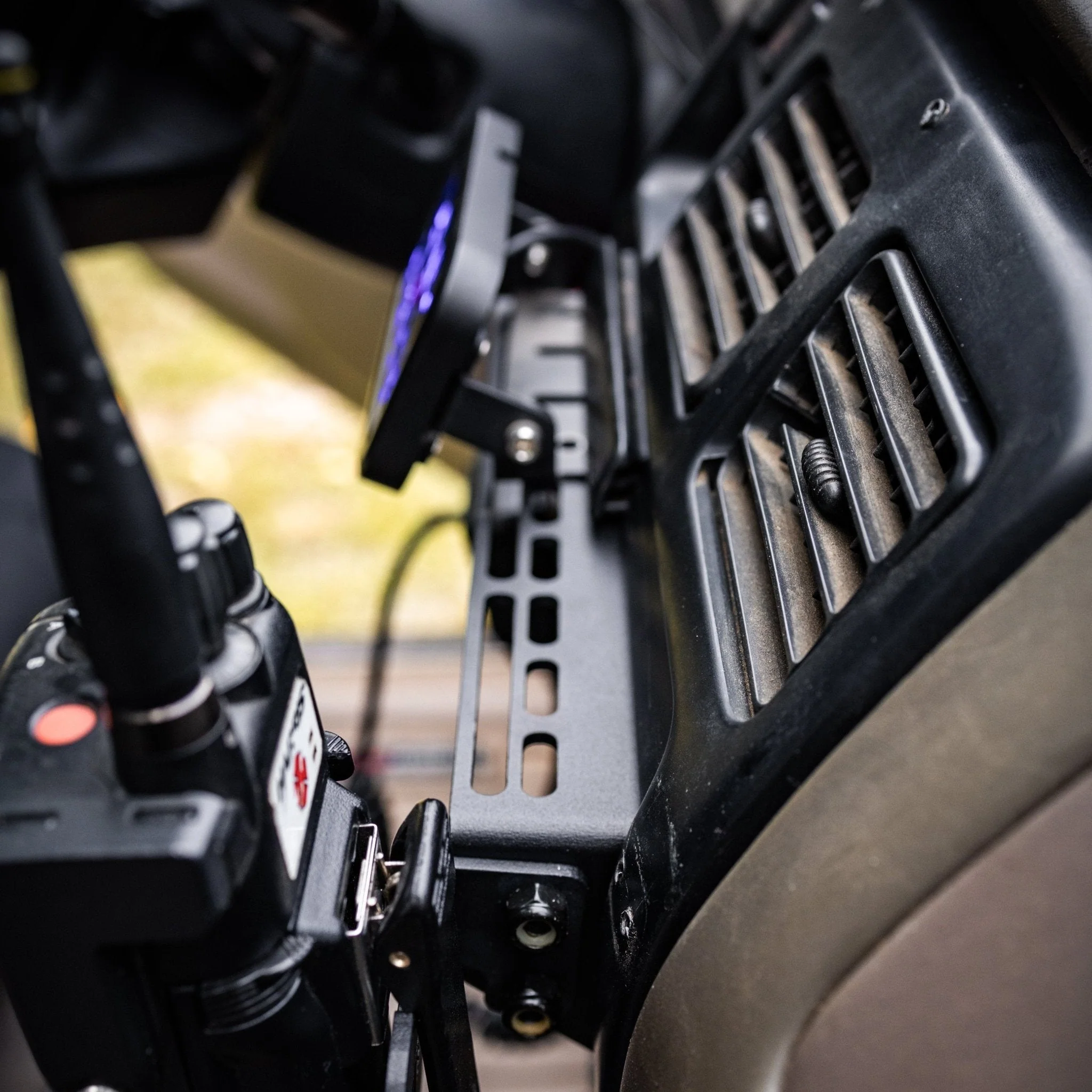 3rd Gen 4Runner Phone Mount | Modular Accessory Mount (MAM) | (1996-2002) - Image 6