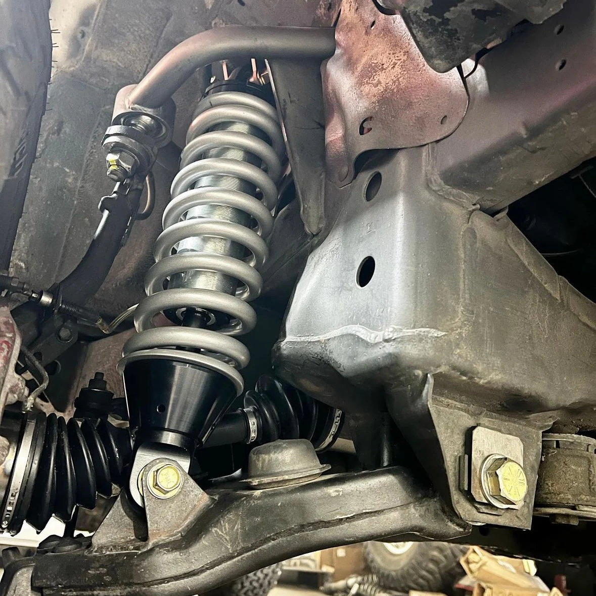 96-02 4Runner Front Coilovers - Image 3