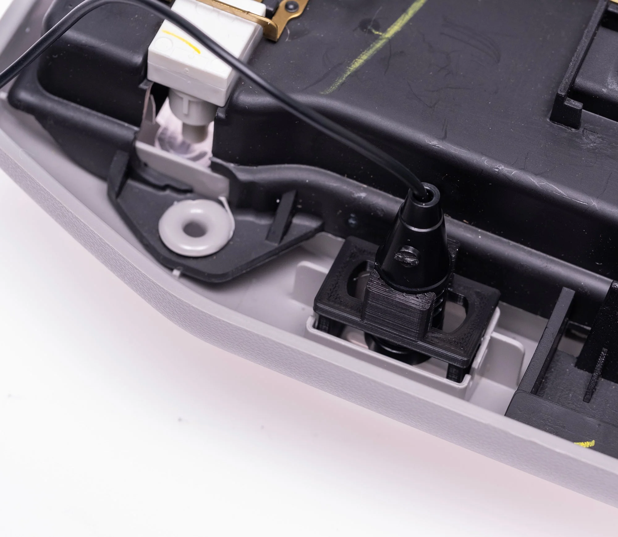 Alpine Microphone Mount | '07 - '21 Tundra / '14 - '22 Sequoia - Image 7