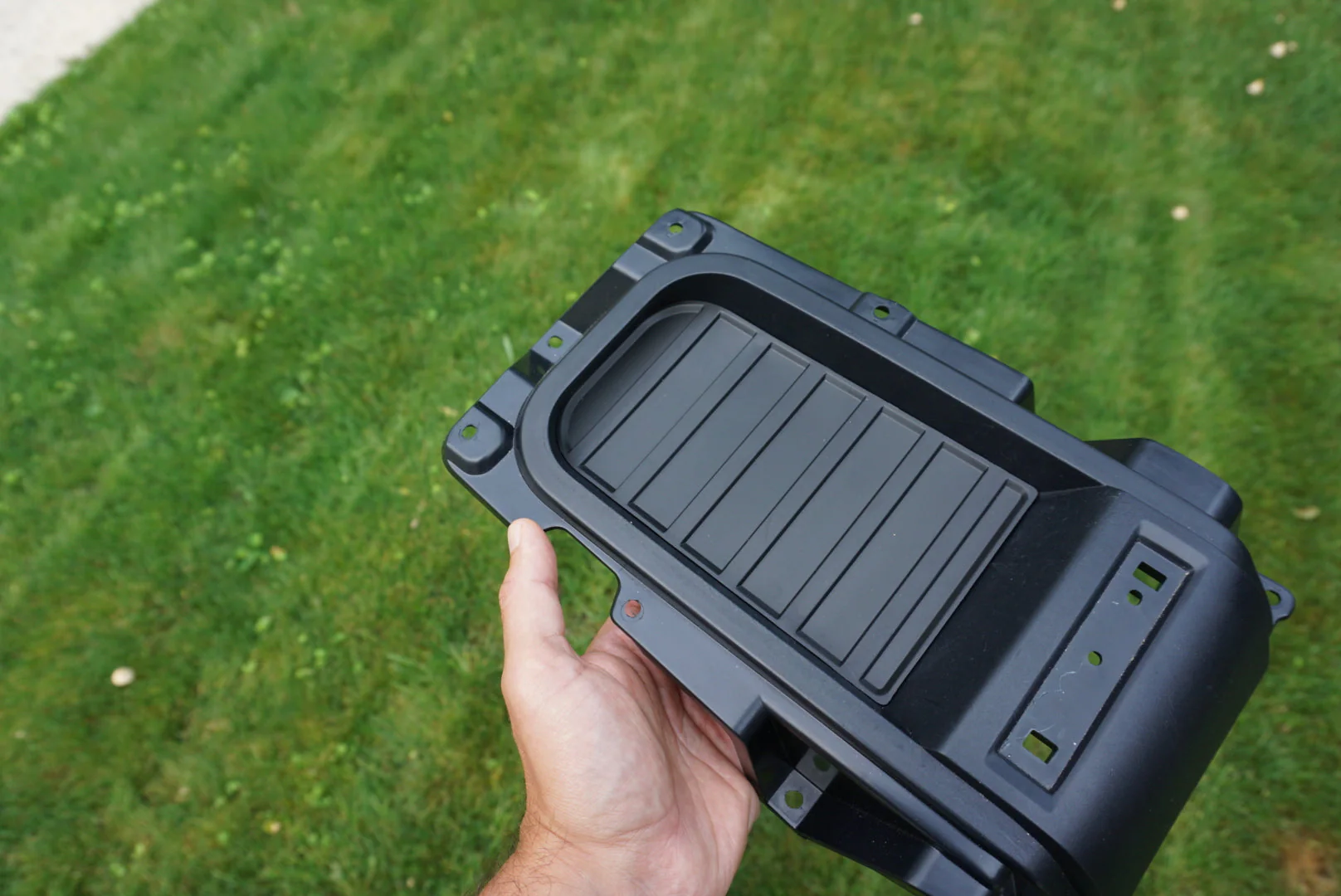Center Console Tray Liner (2014-2021 Tundra) - BLACK - Image 3