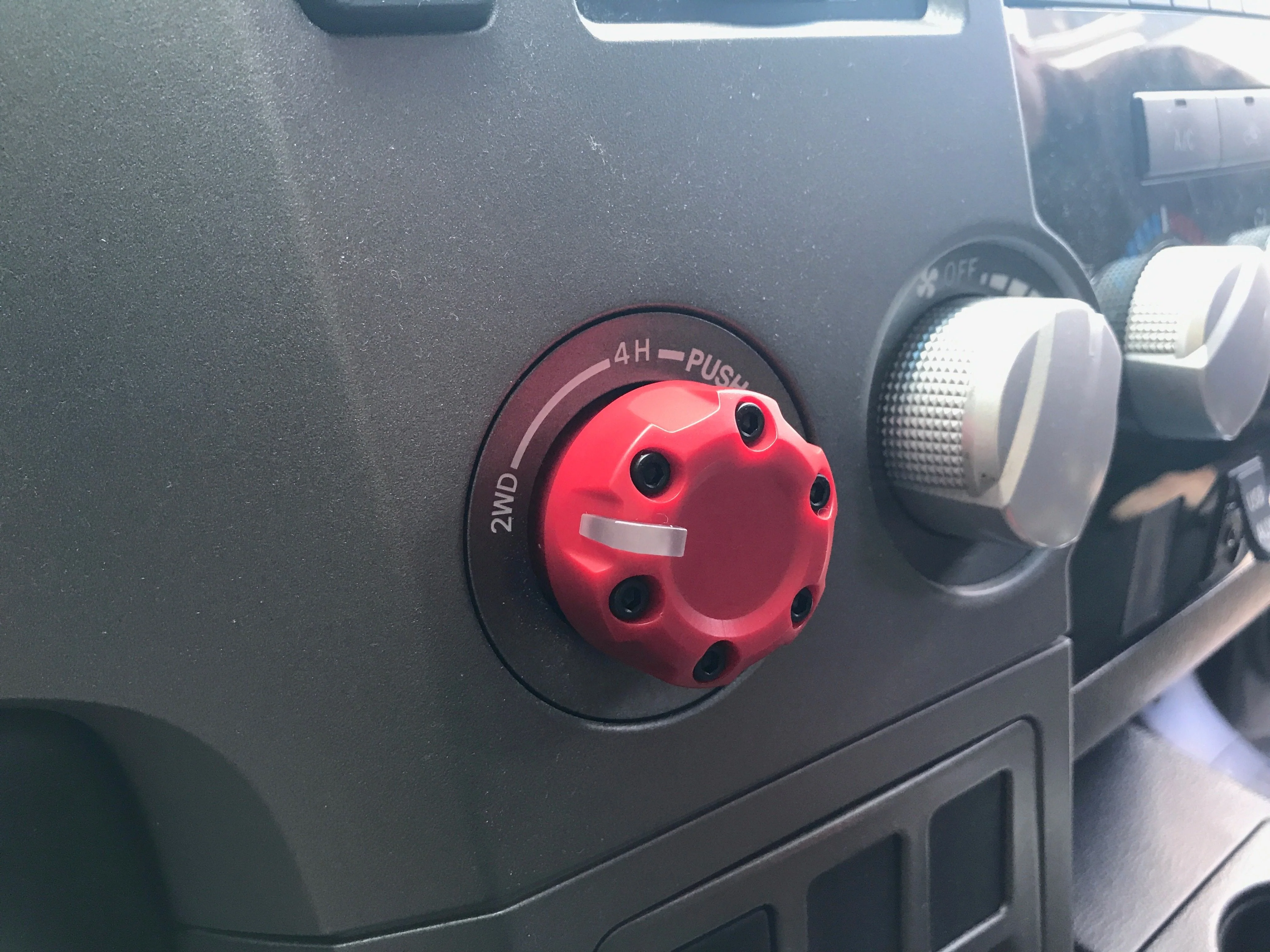 Climate Knobs (2005-2015 Tacoma) - 3 PACK - RED - Image 11