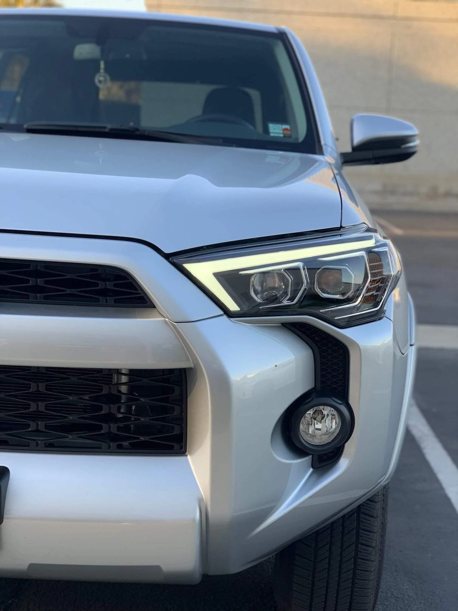 AlphaRex LUXX-Series LED Projector Headlights Chrome 2014+ Toyota 4Runner - Image 4