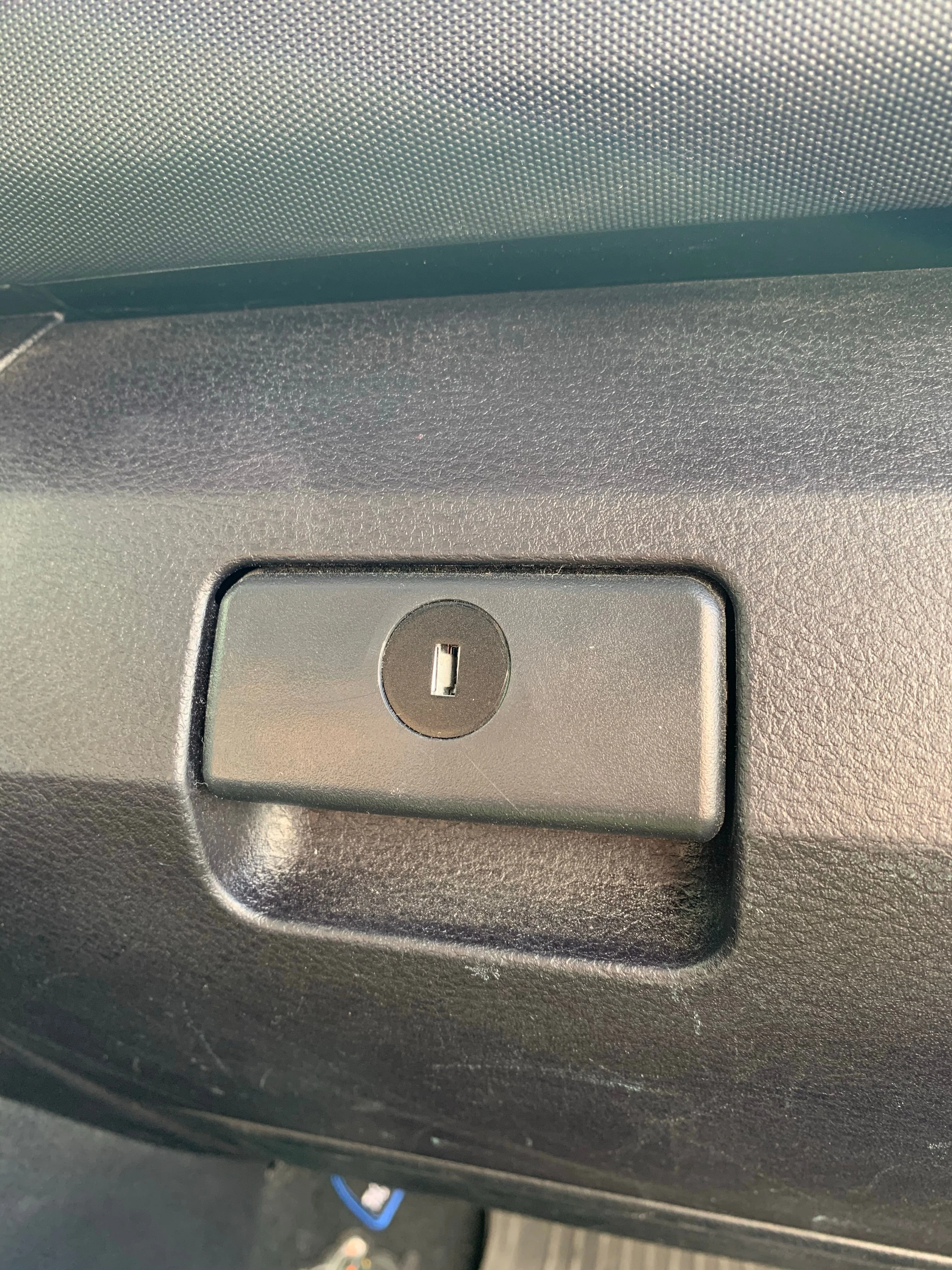 Glove Box Key Blackout - Image 2