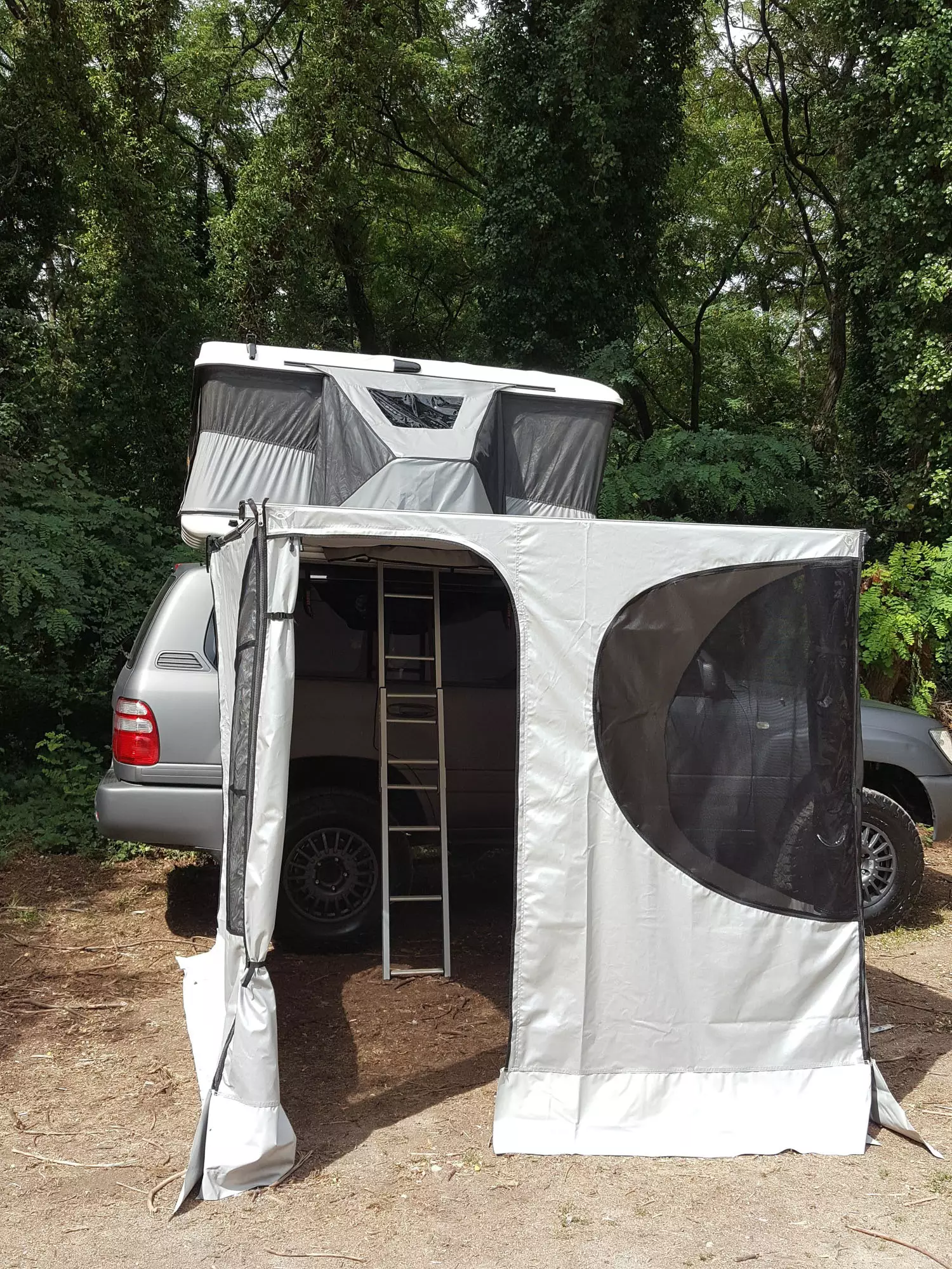 James Baroud Classic Awning Walls - Image 6