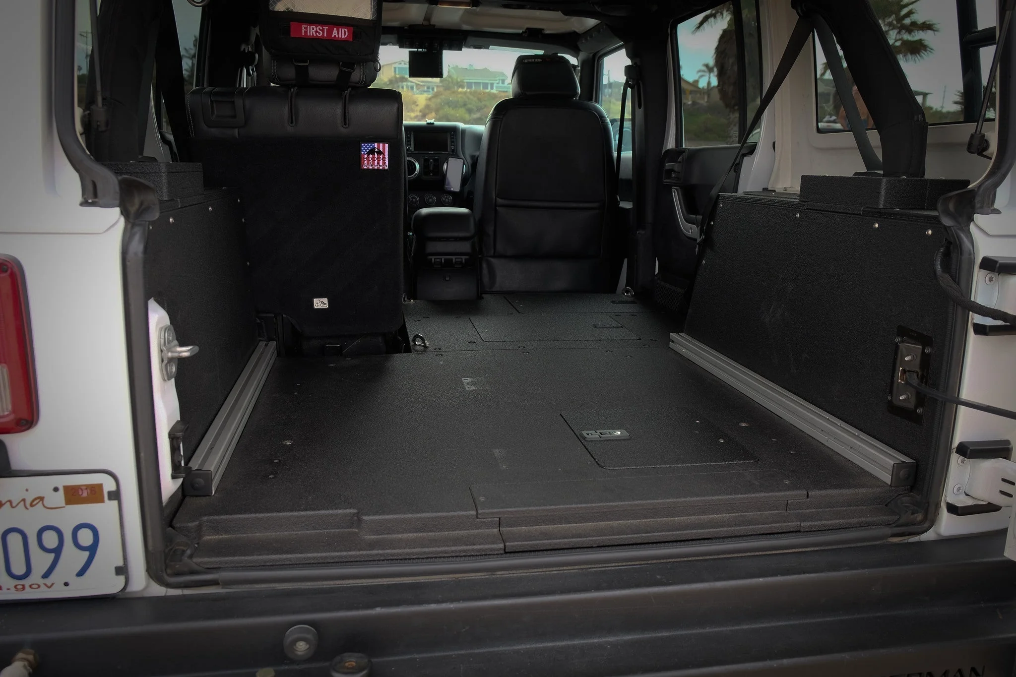 Jeep Wrangler 2007-2018 JKU 4 Door - Second Row Seat Delete Plate System - Image 11