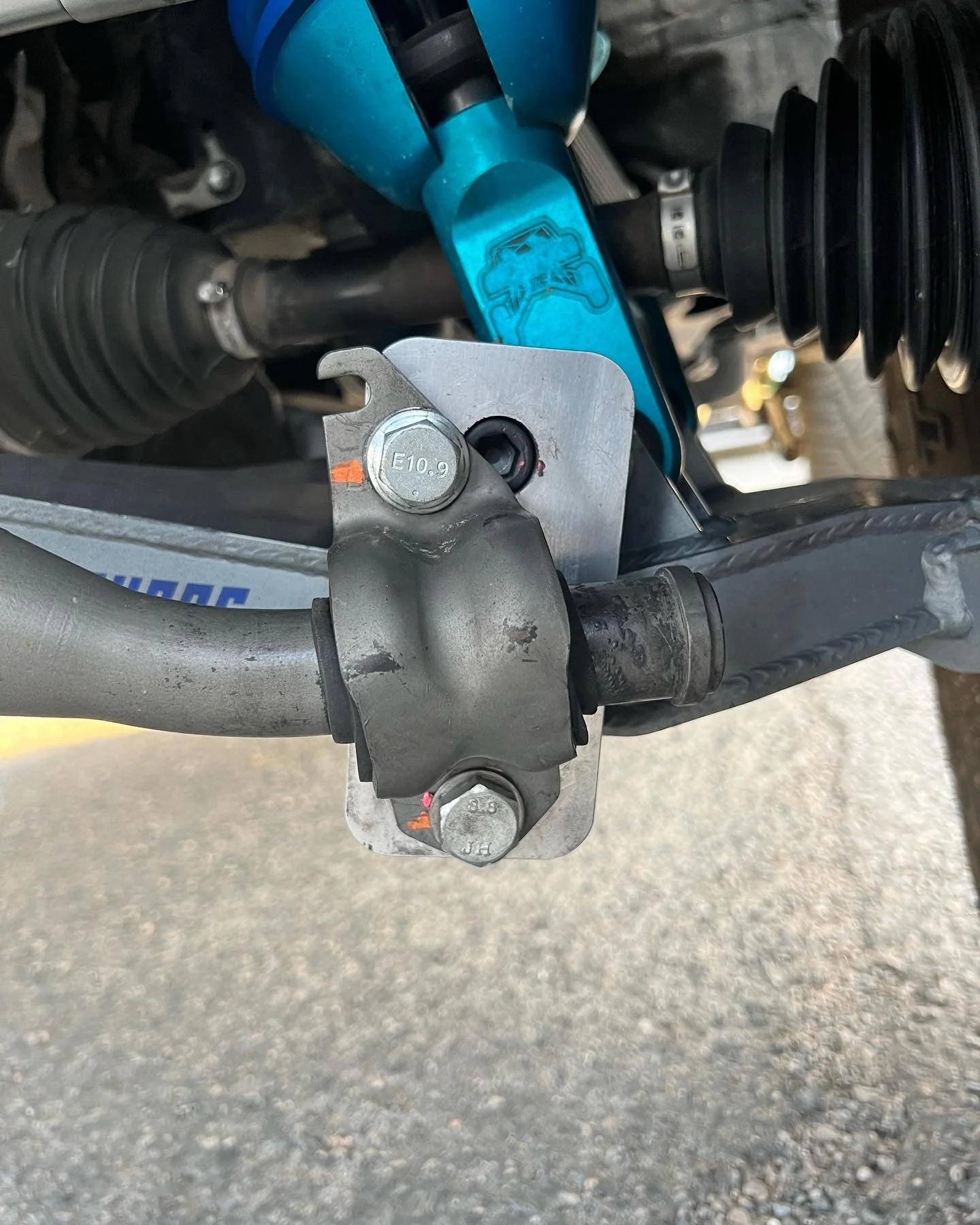 KDSS front sway bar end adapters - Image 2