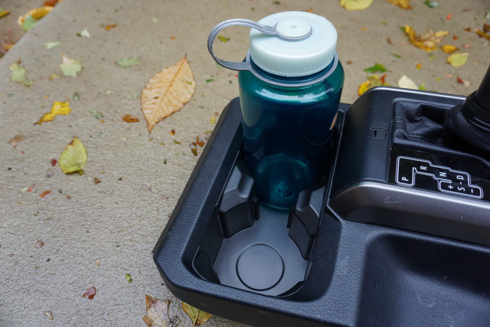 Oversize Cup Holder with Tray (2016-2023 Tacoma) - BLACK - Image 10
