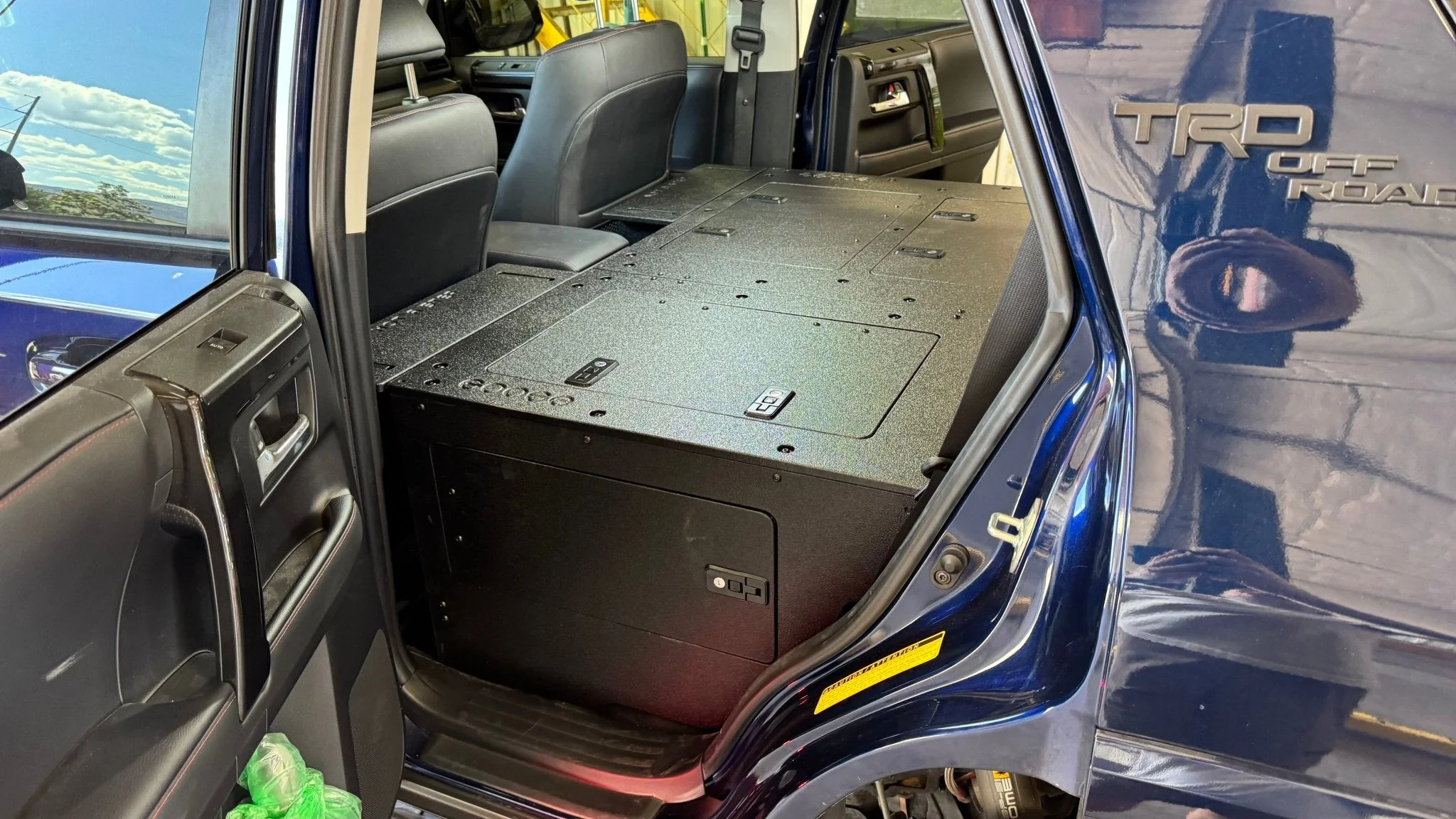 Toyota - 4Runner - 2010-Present - 5th Gen - Standard - Explore Series - Seat Delete Plate System - Second Row - V2 - 10" Module Based - Image 8