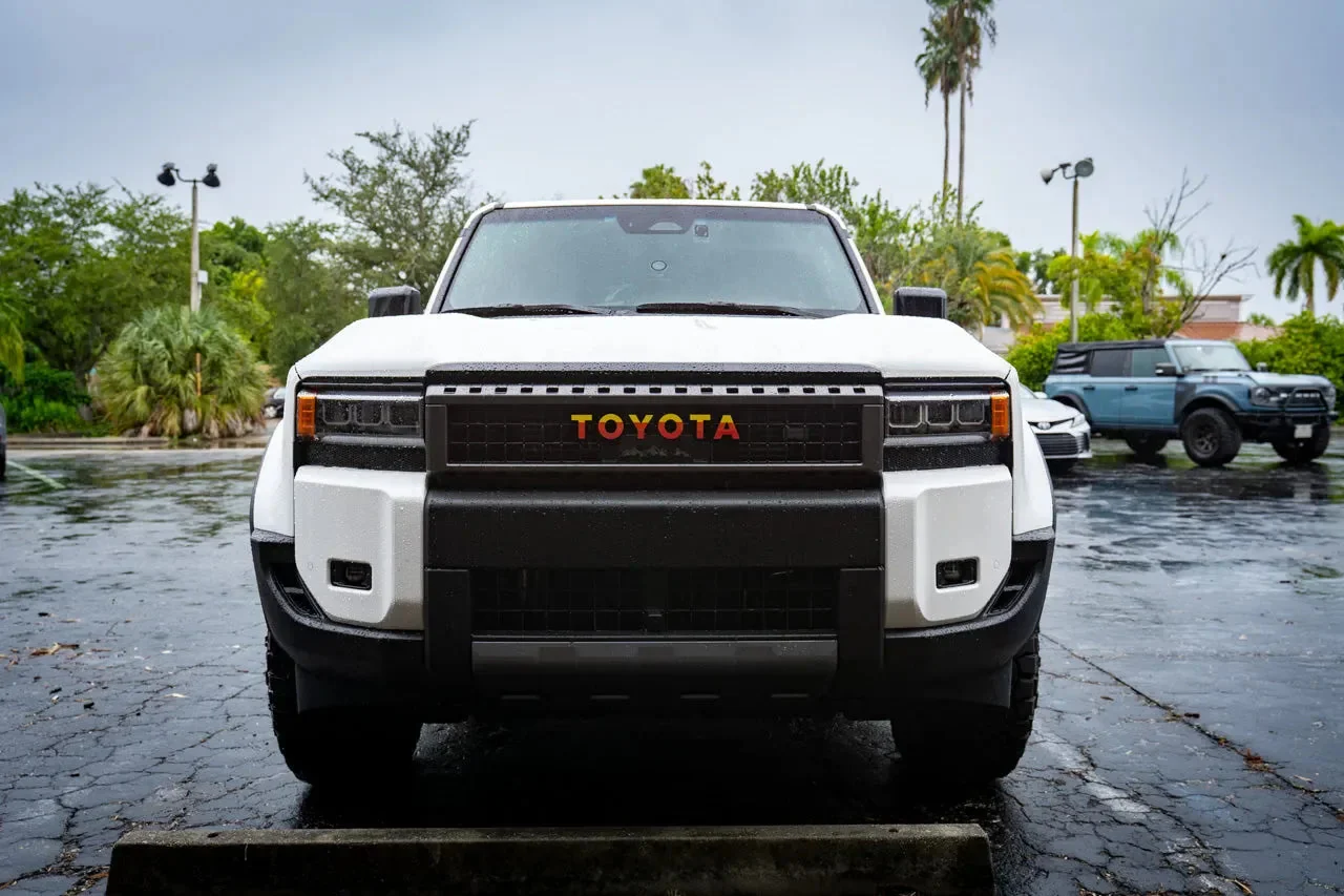 TOYOTA Front Grille Emblem Kit - 2024+ Land Cruiser / 07-14 FJ Cruiser - Image 9