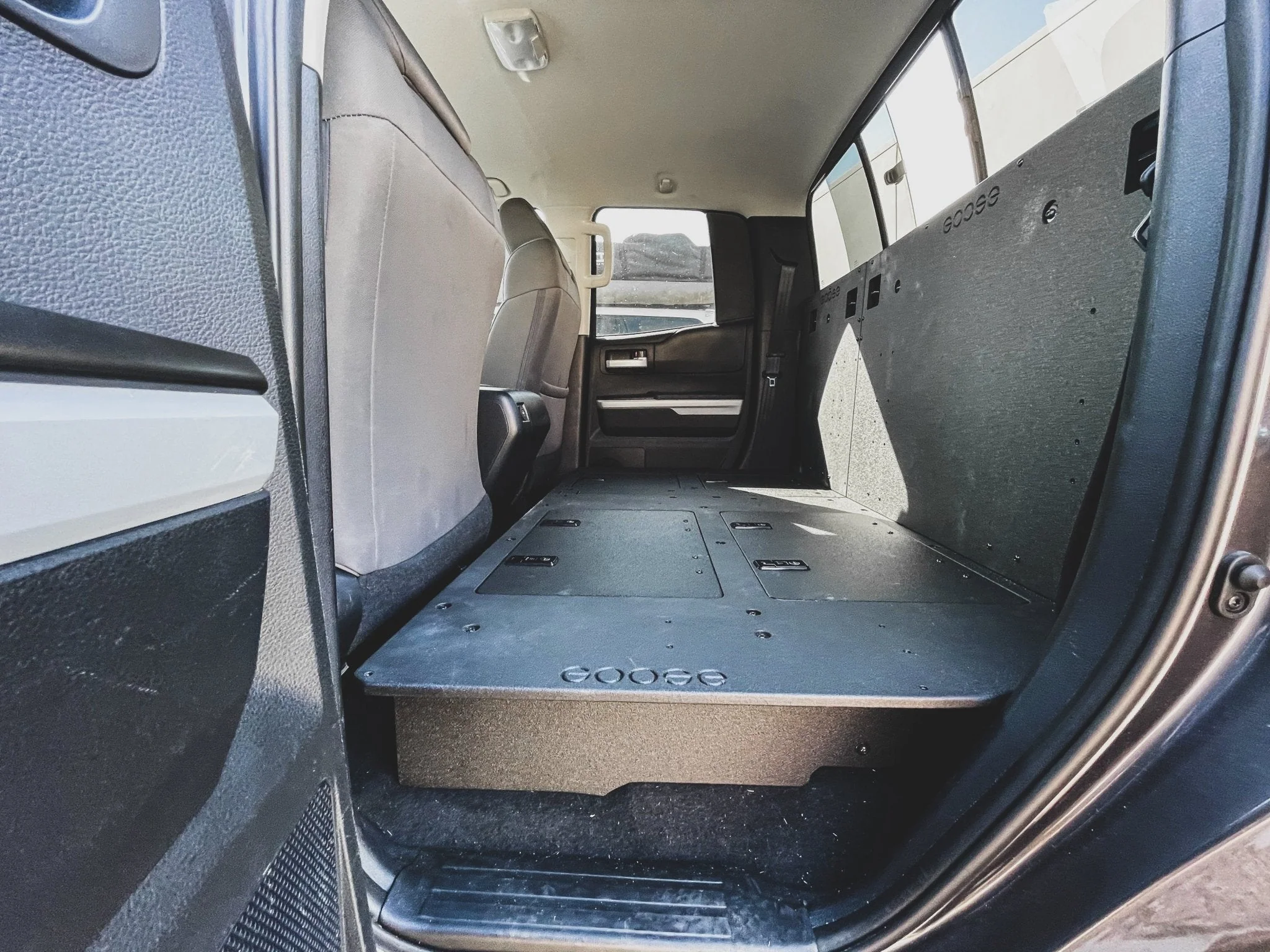 Toyota Tundra 2014-2021 2.5 Gen. Double Cab - Second Row Seat Delete Plate System - Image 2