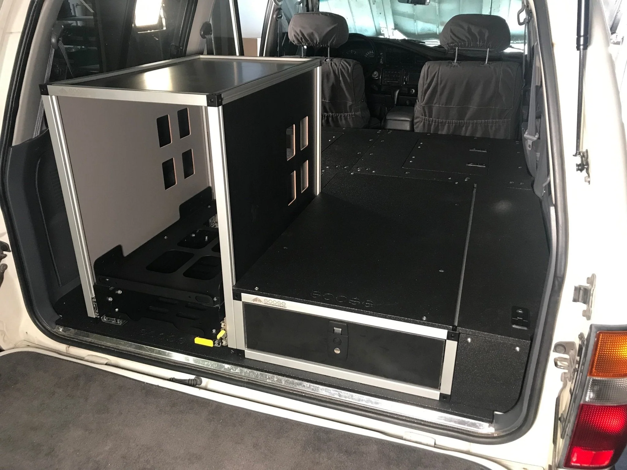 Ultimate Chef and Sleeping Package for Toyota Land Cruiser 1991-1997 80 Series - Image 8